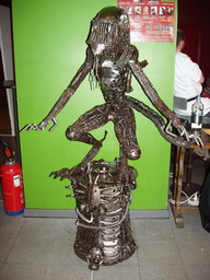 Statue métal Alien Statue métal Alien